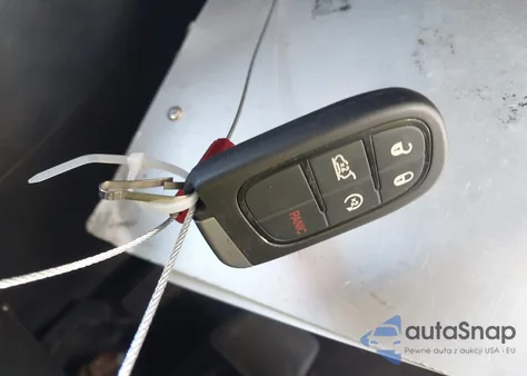 2014 Jeep Cherokee Limited z USA, uszkodzony, nr VIN 1C4PJMDS5EW151466